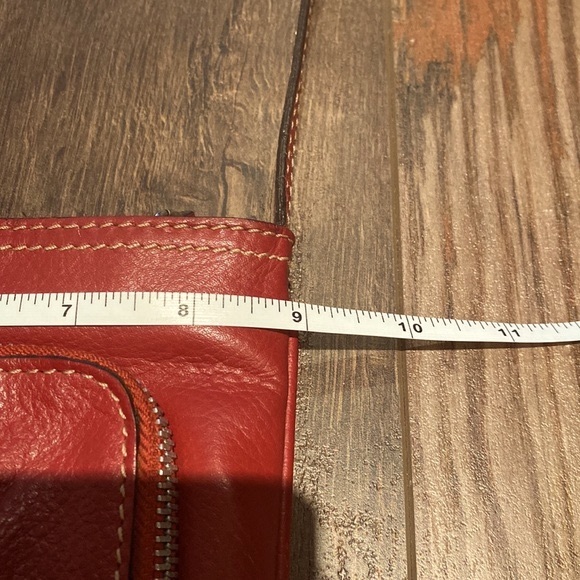 Franco Sarto Red leather crossbody in great pre-owned condition. - Picture 13 of 14